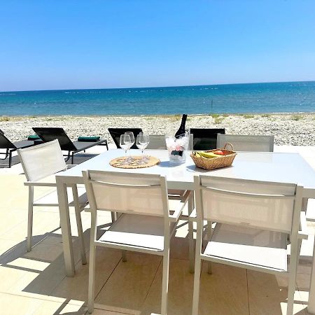 Sayers Beachfront Villa بيرفوليا المظهر الخارجي الصورة