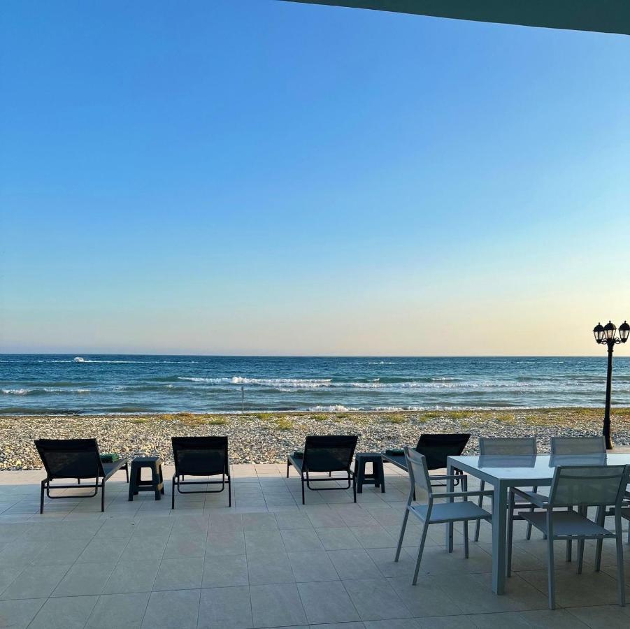 Sayers Beachfront Villa بيرفوليا المظهر الخارجي الصورة